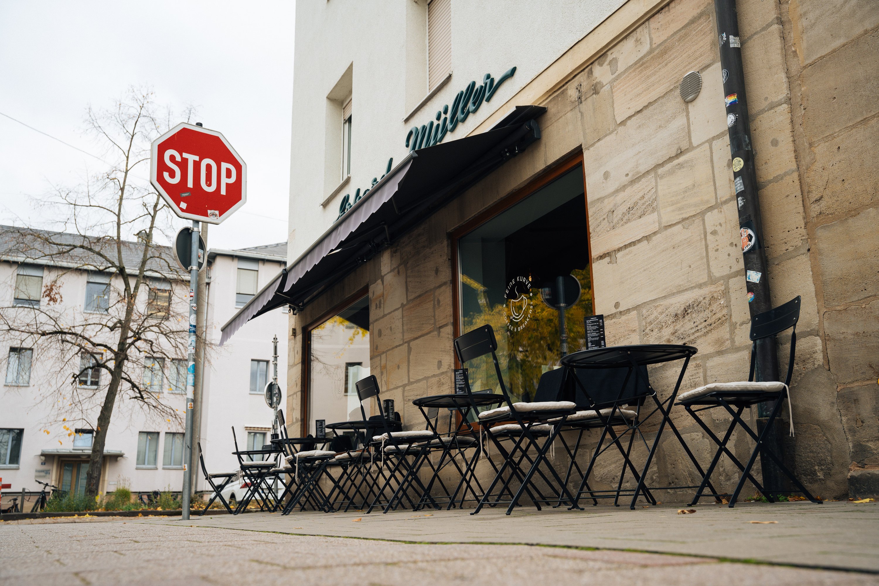 Café Feine Kurve: Terrasse